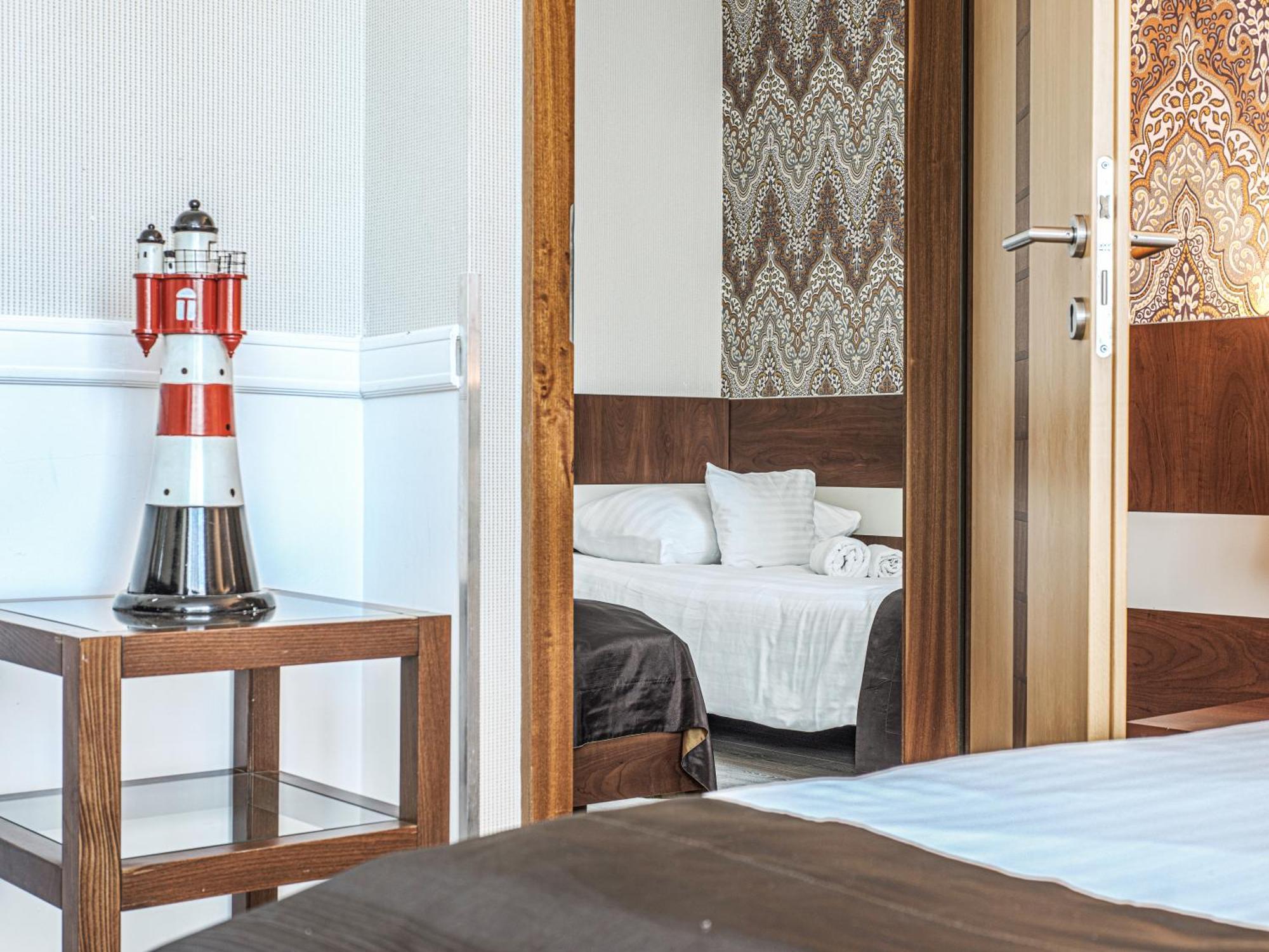 Holiday Beach Budapest Wellness Hotel With Sauna Park Budapeste Exterior foto