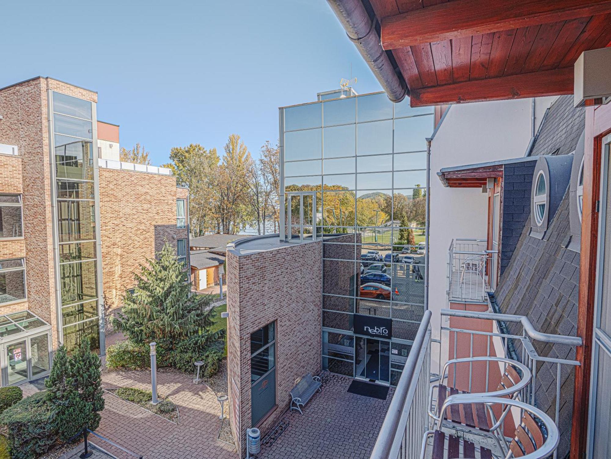 Holiday Beach Budapest Wellness Hotel With Sauna Park Budapeste Exterior foto