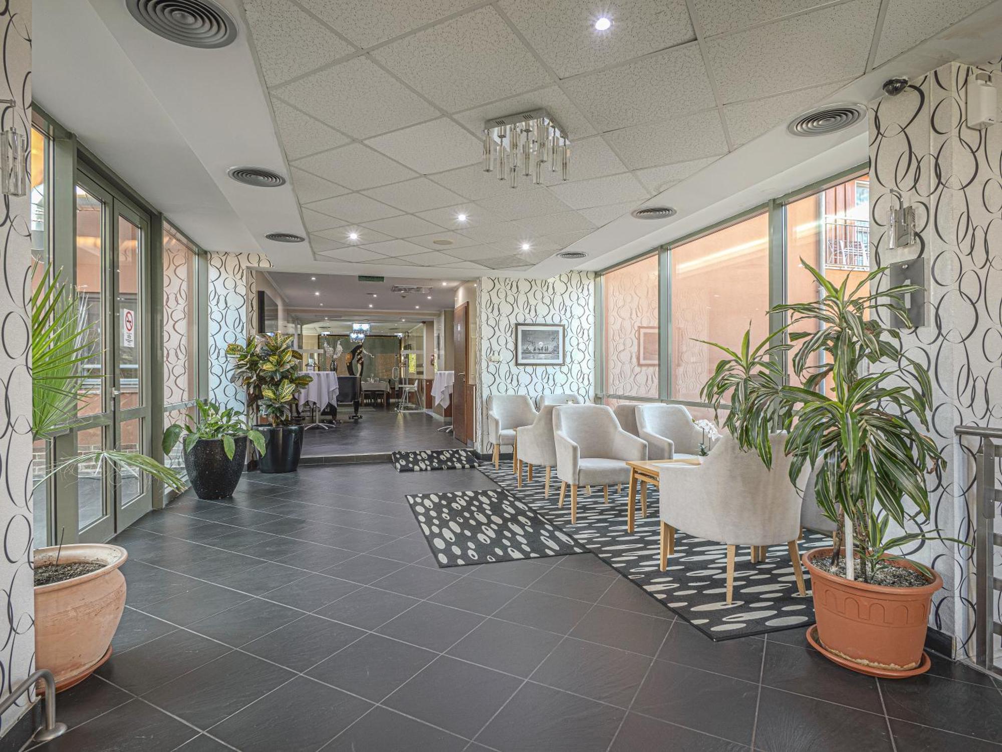 Holiday Beach Budapest Wellness Hotel With Sauna Park Budapeste Exterior foto