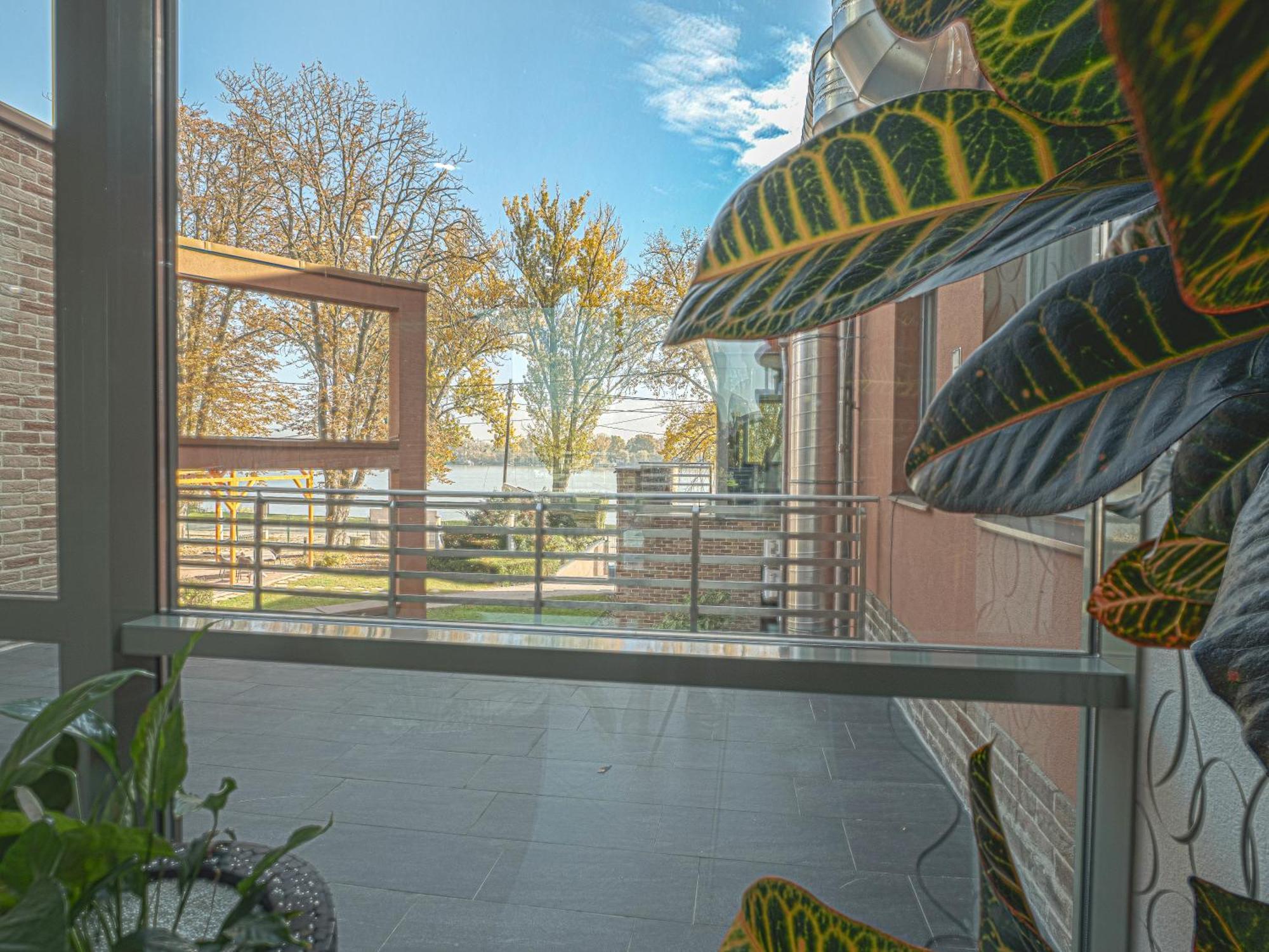 Holiday Beach Budapest Wellness Hotel With Sauna Park Budapeste Exterior foto