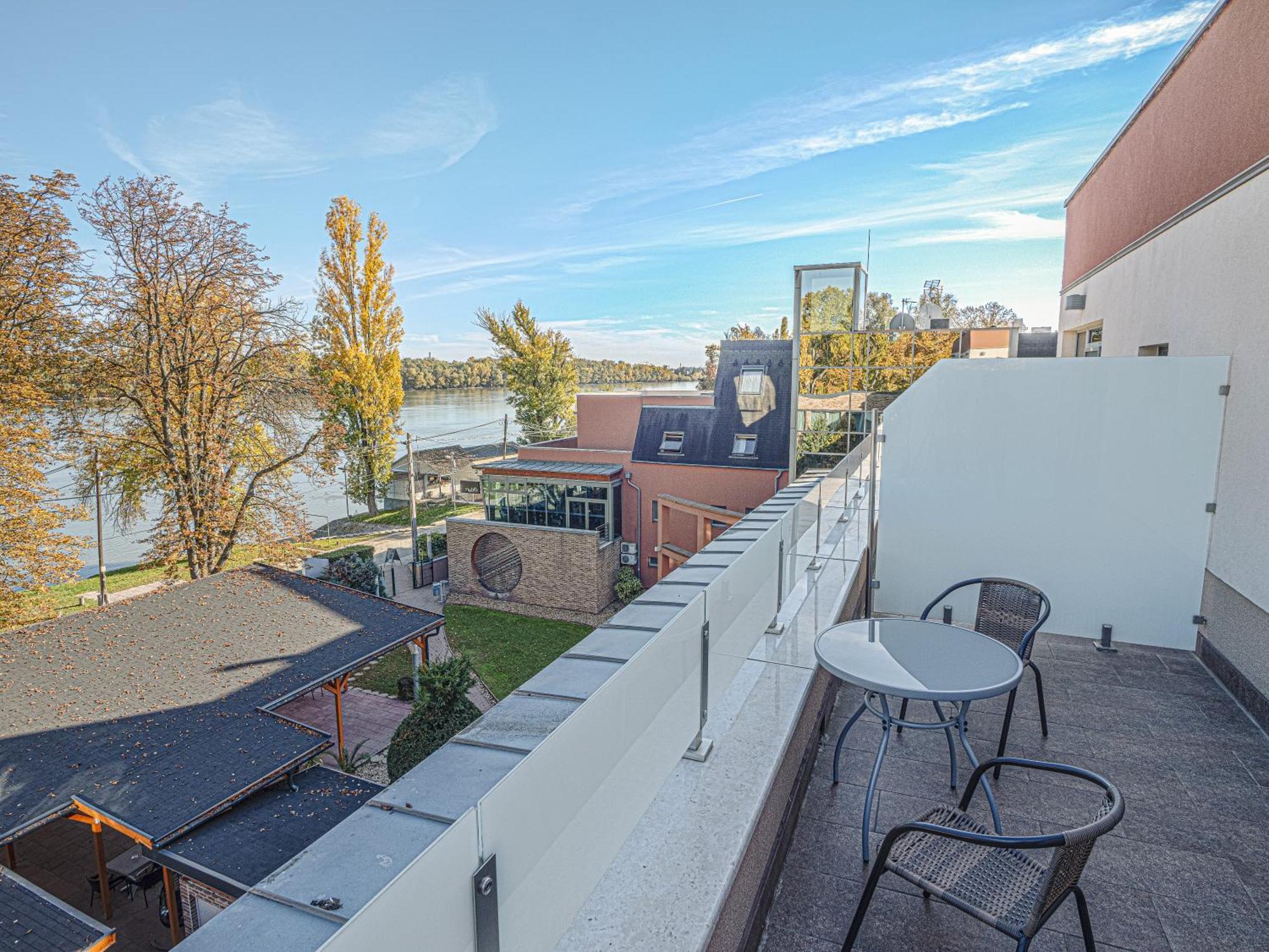 Holiday Beach Budapest Wellness Hotel With Sauna Park Budapeste Exterior foto